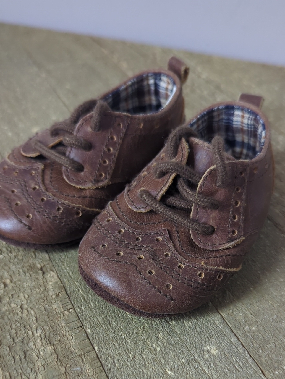 Wendy Belissimo Leather Classic Brown Baby Brogue Shoes - Picture 2 of 8